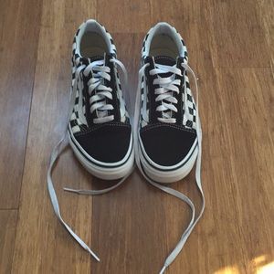 Vans old school low top 6.5 US women’s